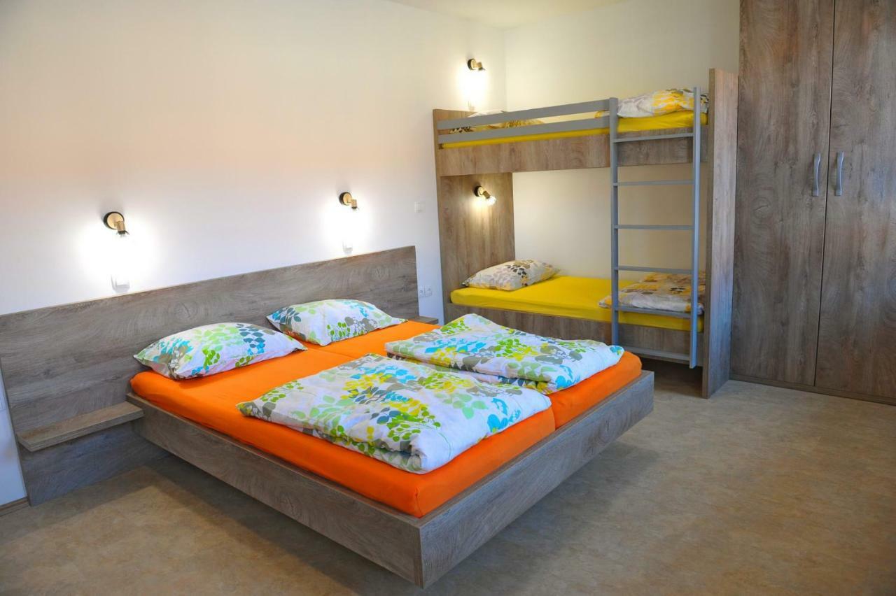 Hostel Ormoz Экстерьер фото